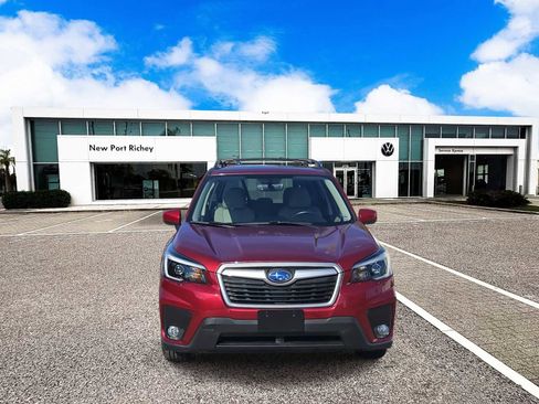 Used 2021 Subaru Forester Premium w/ Popular Package #1 image 3