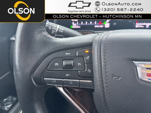 Used 2022 Cadillac Escalade ESV Premium Luxury Platinum image 16