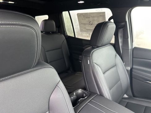 New 2026 Chevrolet Traverse LT w/ Sun and Wheel Package image 35