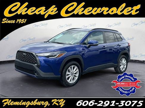 Used 2022 Toyota Corolla Cross LE image 1