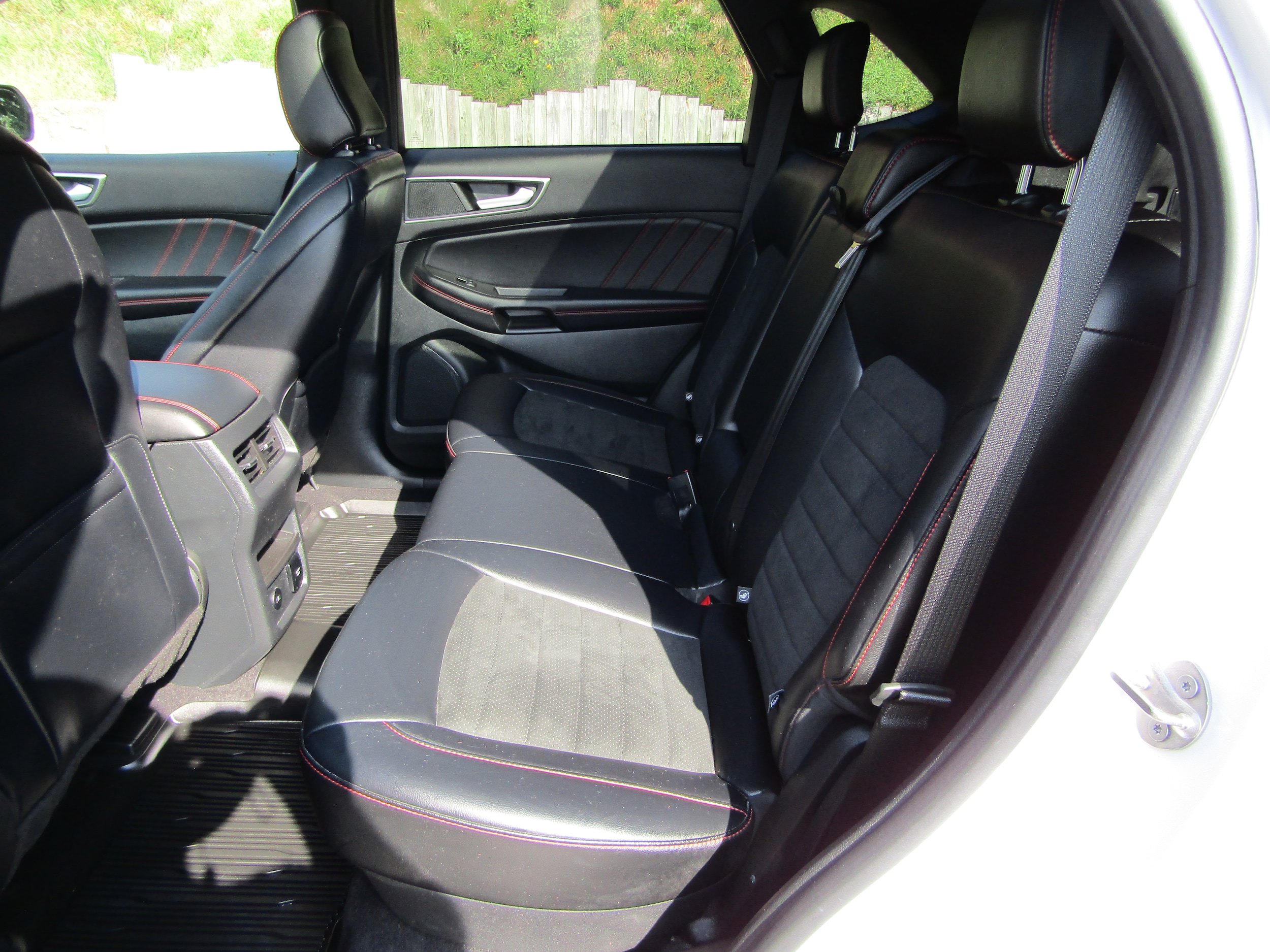 Used 2023 Ford Edge ST-Line AWD/4WD image 17