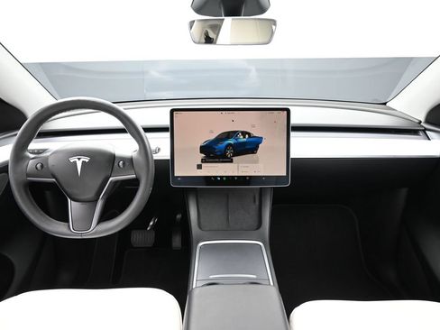 Used 2024 Tesla Model Y Long Range image 26