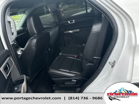 Used 2022 Ford Explorer XLT w/ Equipment Group 202A AWD/4WD image 26