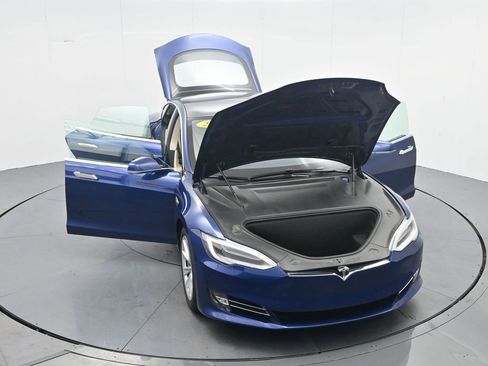 Used 2019 Tesla Model S Standard Range AWD/4WD image 39