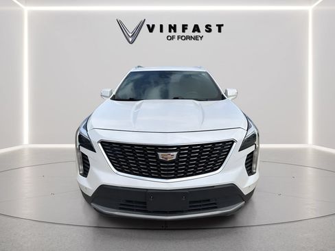 Used 2021 Cadillac XT4 Premium Luxury w/ Cold Weather Package FWD image 5