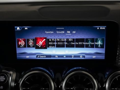 New 2025 Mercedes-Benz GLB 250 250 4MATIC image 20