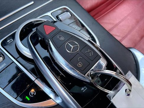 Used 2017 Mercedes-Benz C 300 Coupe image 11