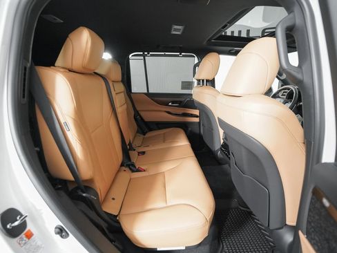 New 2026 Lexus LX 600 4WD w/ Luxury Package image 15