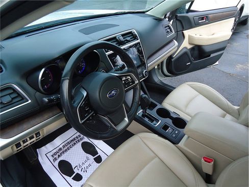 Used 2018 Subaru Outback 2.5i Limited image 21