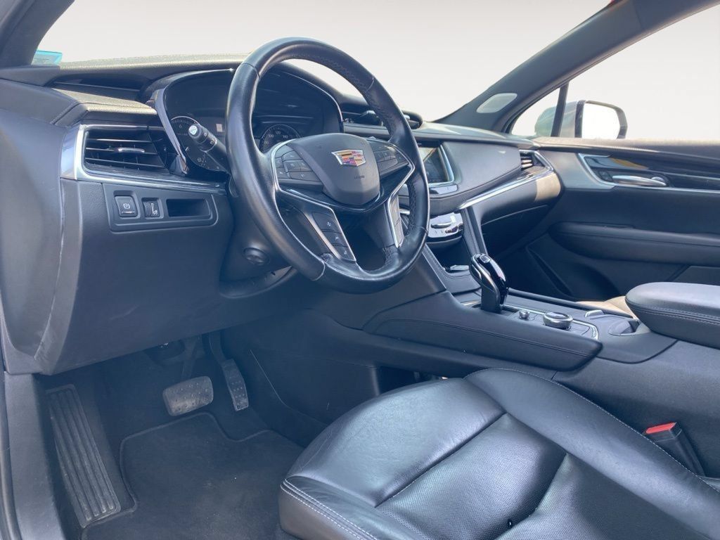Used 2023 Cadillac XT5 Premium Luxury AWD/4WD image 17