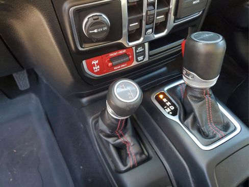 Certified 2022 Jeep Gladiator Rubicon w/ Trailer Tow Package image 20