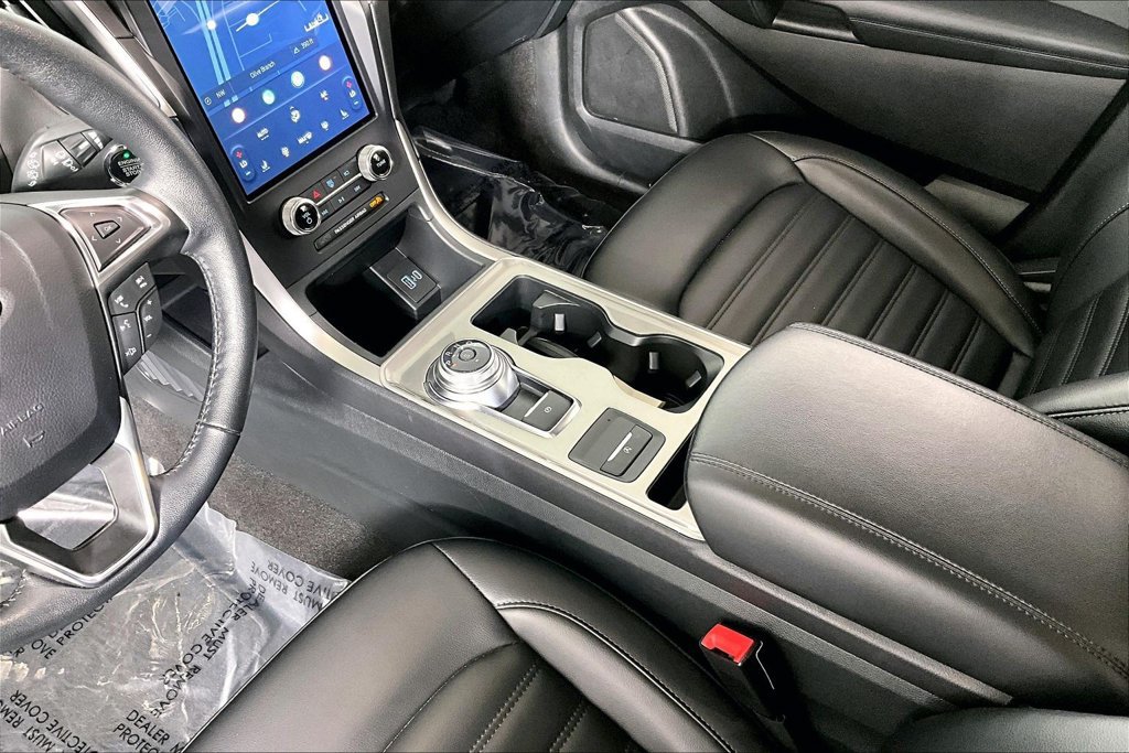 Used 2024 Ford Edge SEL AWD/4WD image 17