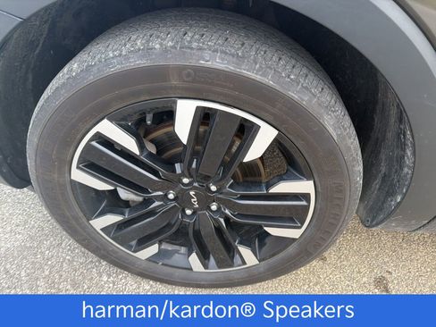 Certified 2024 Kia Telluride SX Prestige image 30