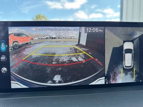 Used 2024 Genesis Electrified GV70 Advanced image 35