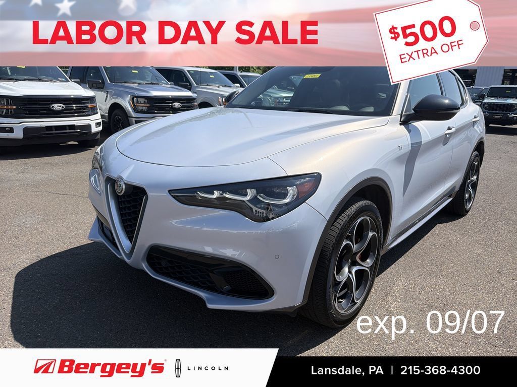 Used 2024 Alfa Romeo Stelvio Ti AWD/4WD image 1