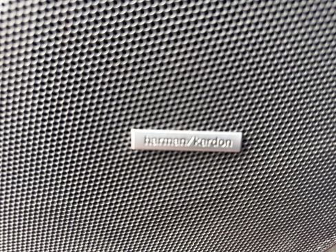 Used 2022 Subaru Forester Limited w/ Popular Package #3 image 7