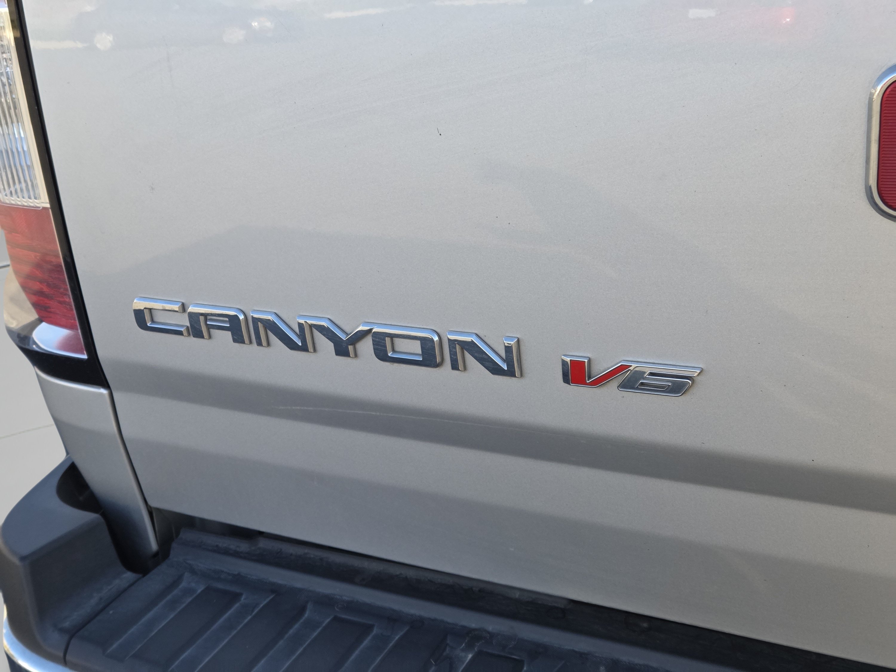 Used 2019 GMC Canyon 2WD Crew Cab w/ Convenience Package image 23