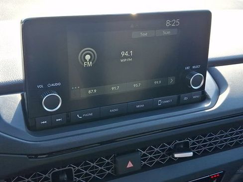 Certified 2025 Honda Accord SE image 17
