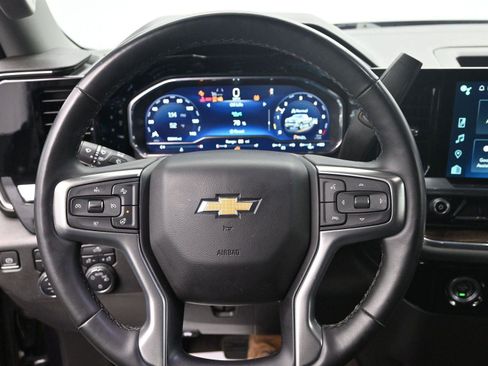 Used 2023 Chevrolet Silverado 1500 LT image 22