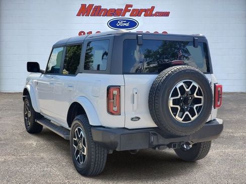Used 2023 Ford Bronco Outer Banks AWD/4WD image 4