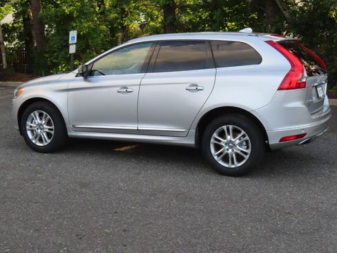 Used 2015 Volvo XC60 T5 Premier FWD image 3