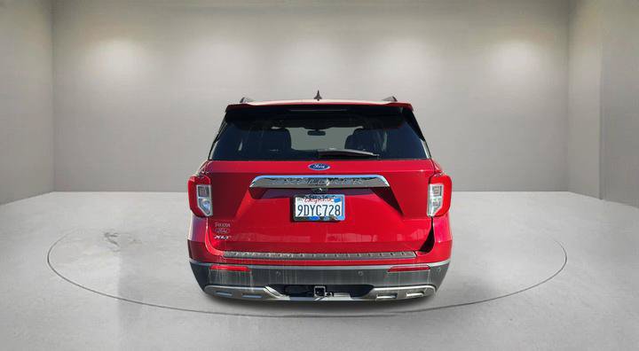 Certified 2022 Ford Explorer XLT w/ Equipment Group 202A RWD image 3