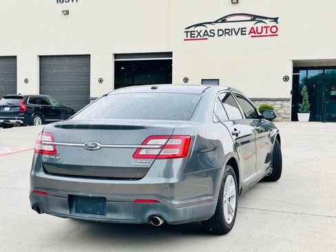 Used 2015 Ford Taurus SEL FWD image 7