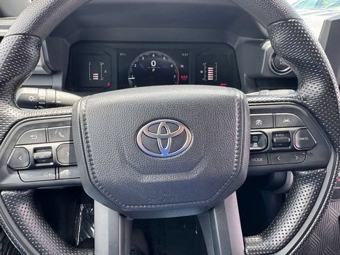 Used 2026 Toyota Tacoma SR5 AWD/4WD image 23