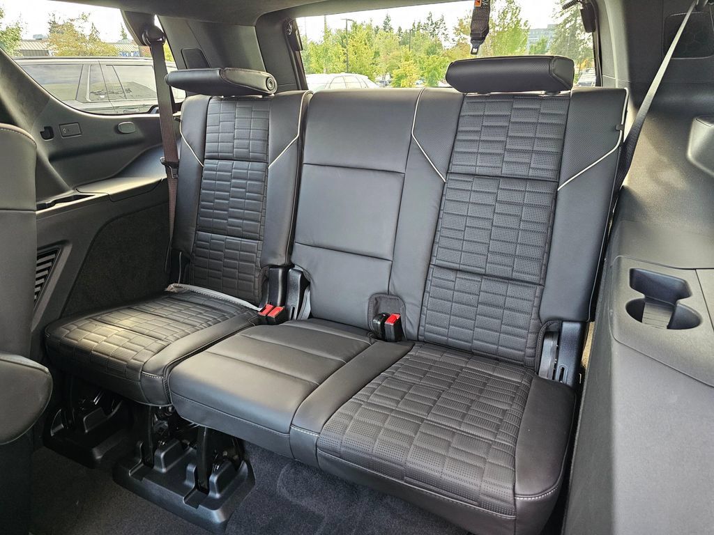 New 2026 Cadillac Escalade Platinum Sport AWD/4WD image 18