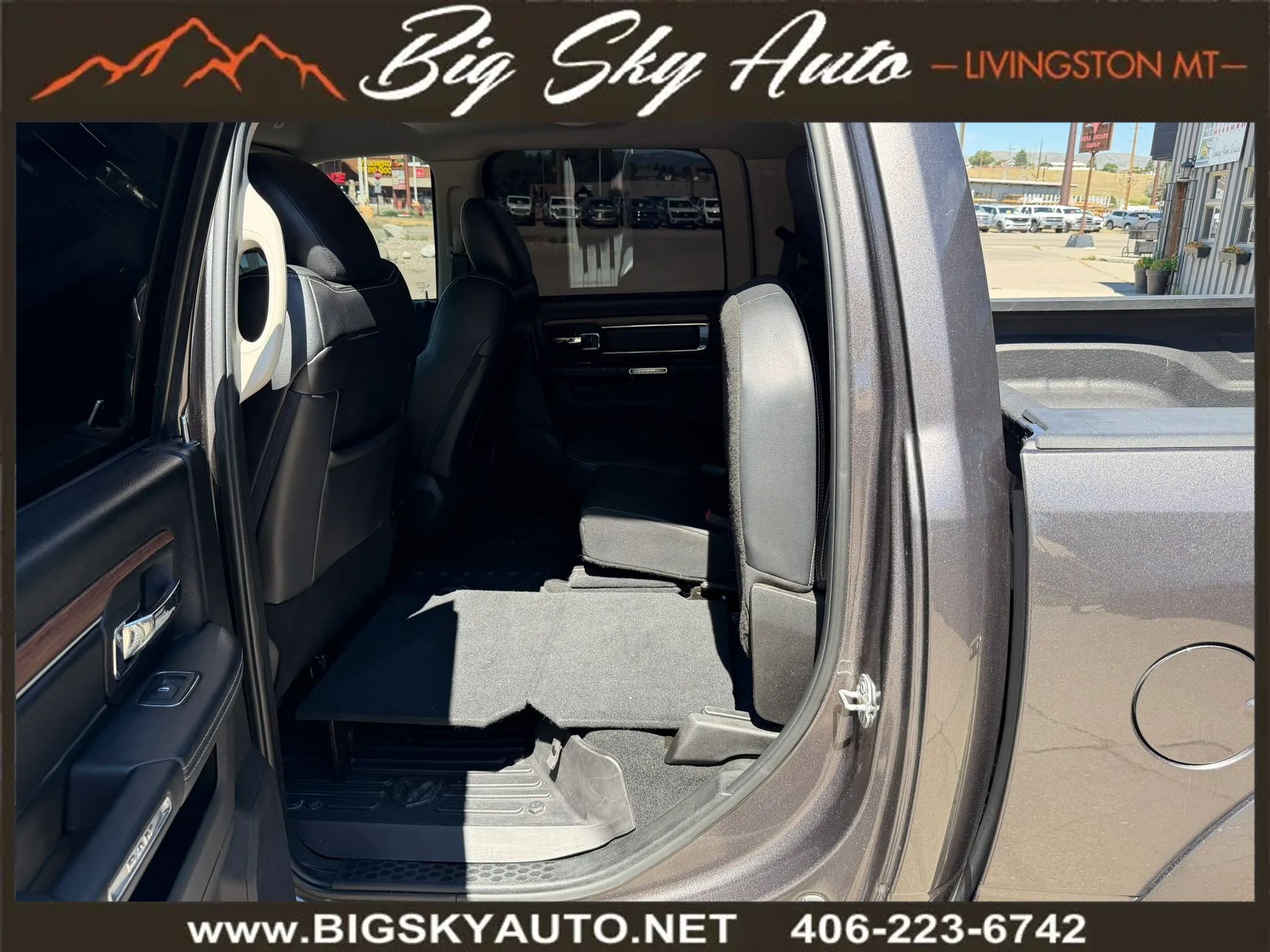 Used 2019 RAM 1500 Laramie w/ Convenience Group AWD/4WD image 20
