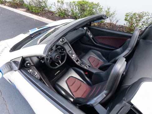Used 2013 McLaren MP4-12C Spider RWD image 65