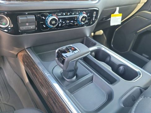 Used 2024 GMC Sierra 1500 Elevation image 23