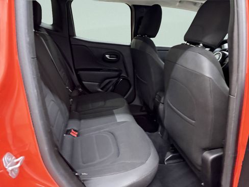 Used 2017 Jeep Renegade Altitude image 22