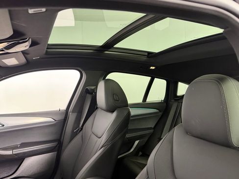 Used 2025 BMW X4 xDrive30i image 24