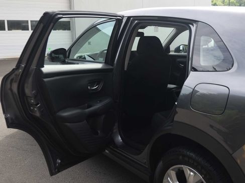Used 2023 Honda HR-V LX image 21