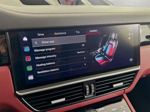 Used 2023 Porsche Cayenne S image 35