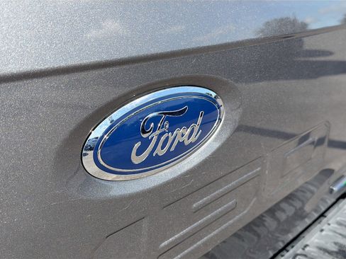 Used 2022 Ford F150 XLT w/ Max Trailer Tow Package image 11