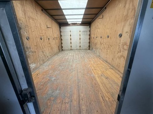 Used 2015 Chevrolet Express 3500 Extended w/ Smoker's Package image 24