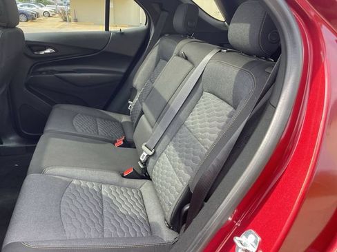 Used 2018 Chevrolet Equinox LT w/ Sun & Infotainment Package FWD image 13