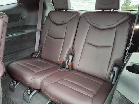 Used 2024 Cadillac XT6 Premium Luxury image 10