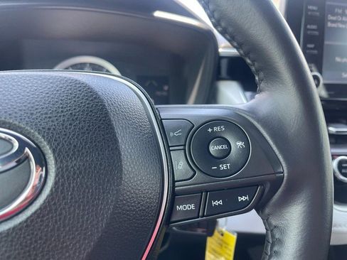 Used 2022 Toyota Corolla SE image 16