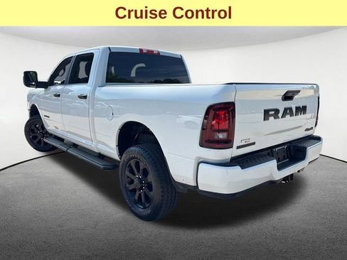 Used 2025 RAM 2500 Big Horn AWD/4WD image 10