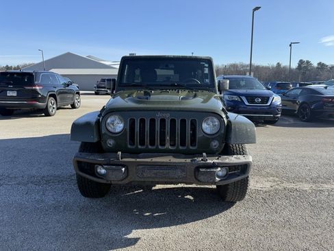 Used 2016 Jeep Wrangler Unlimited Sahara image 2
