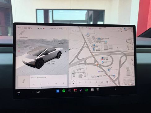 Used 2024 Tesla Cybertruck AWD Crew Cab image 17