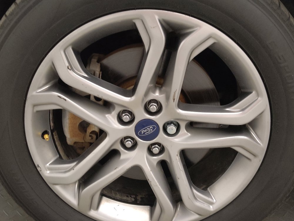 Used 2018 Ford Edge Titanium w/ Cold Weather Package AWD/4WD image 31
