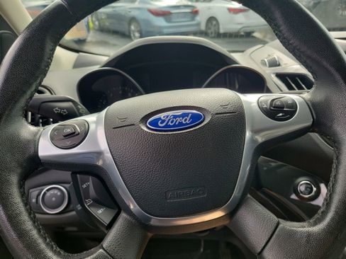 Used 2015 Ford Escape Titanium w/ Equipment Group 301A AWD/4WD image 12