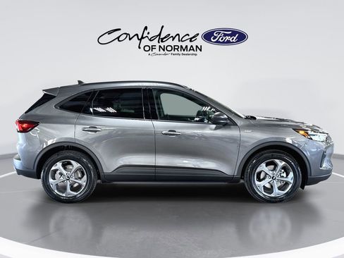New 2026 Ford Escape ST-Line w/ Cold Weather Package FWD image 10