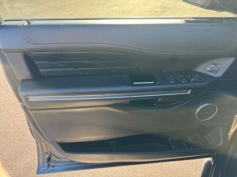 Used 2020 Ford Expedition Max Platinum image 26