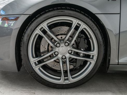 Used 2012 Audi R8 V10 AWD/4WD image 9