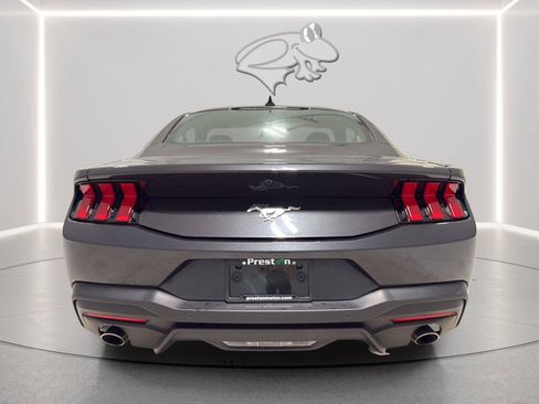 Used 2024 Ford Mustang Coupe RWD image 10